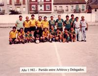 Partido: Arbitros - Derlegados 1982